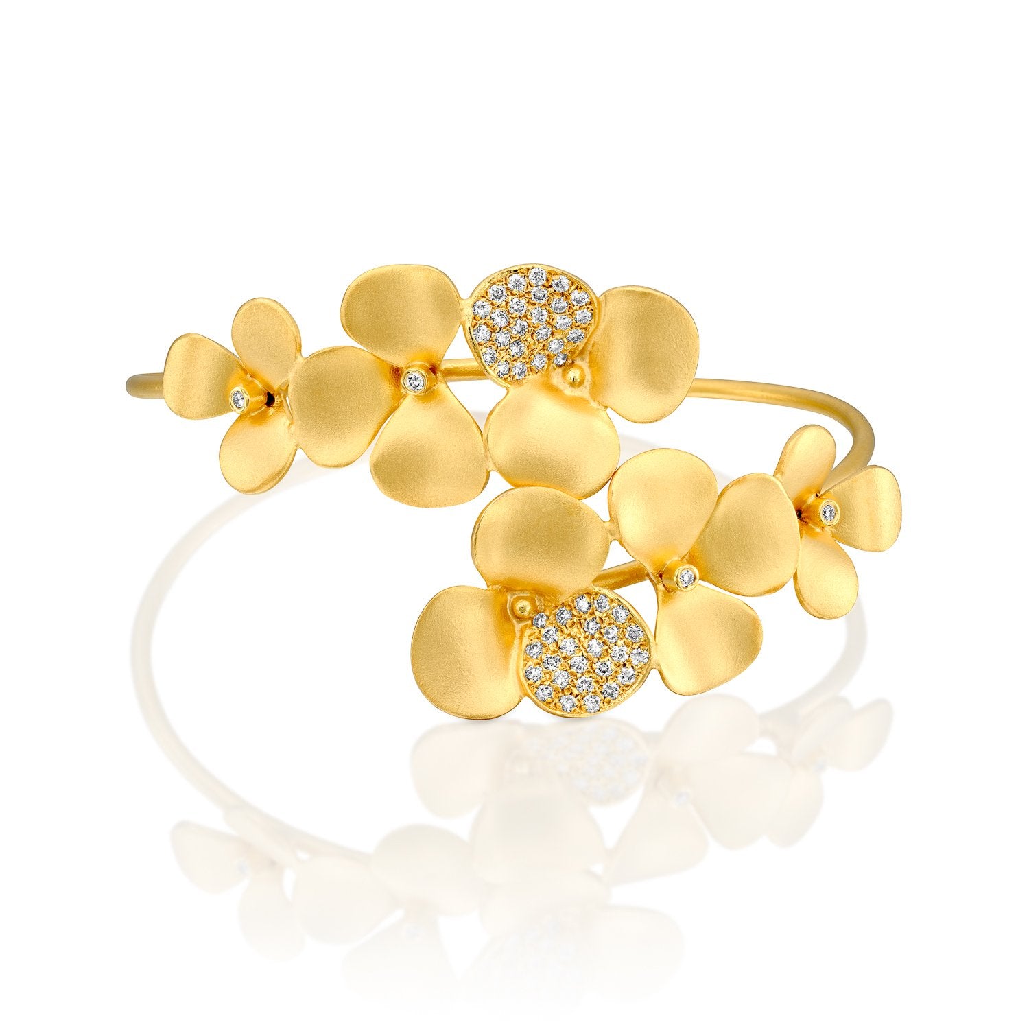 7089 - 14kt matte satin yellow gold flower diamond cuff bracelet