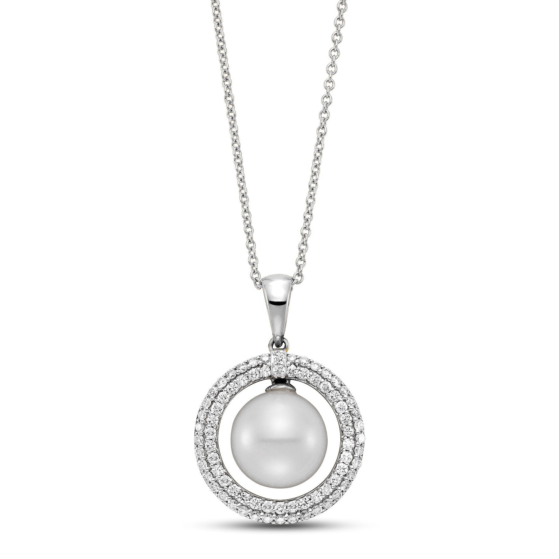 pavé halo pendant