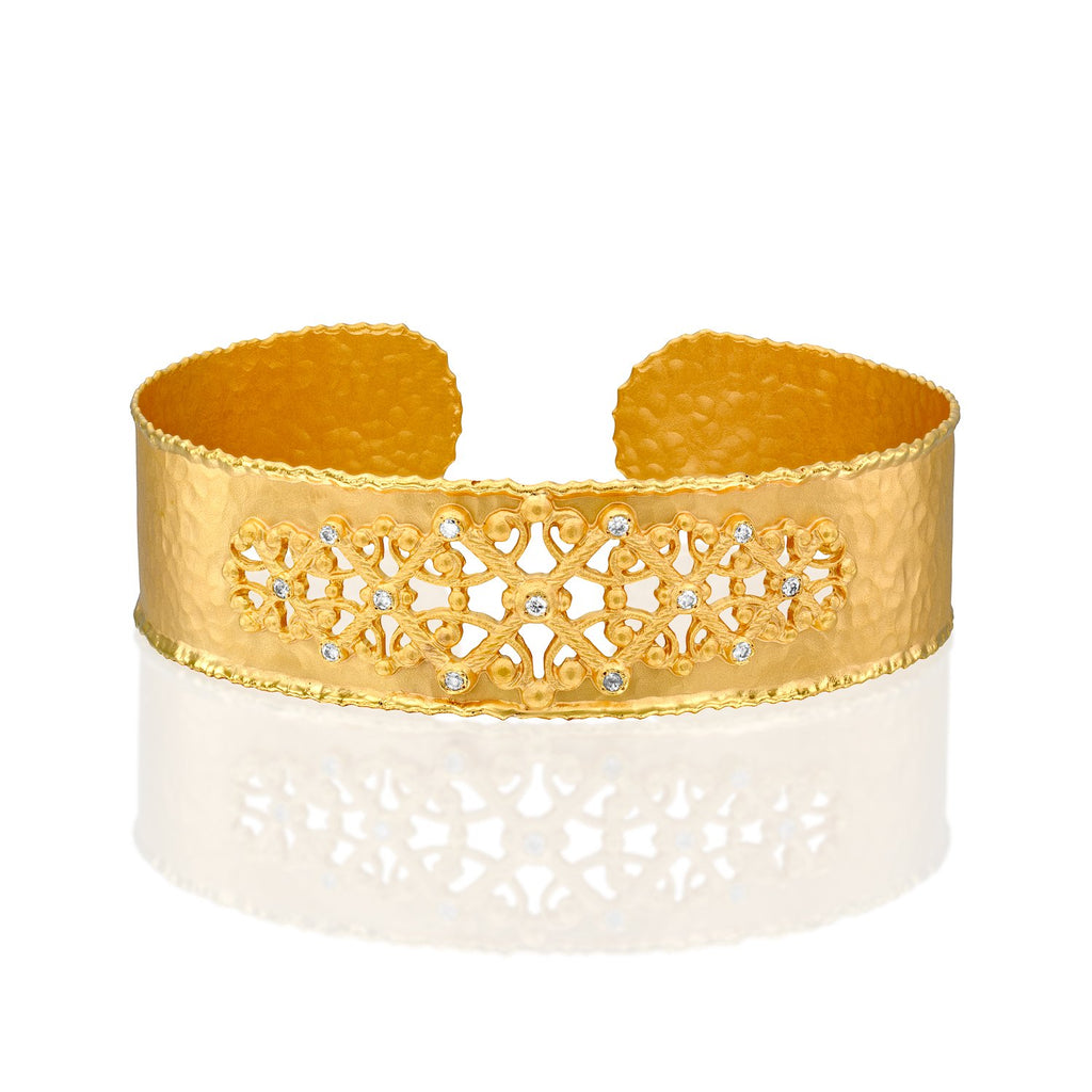 4810 - 14kt yellow gold matte hammered filigree torched shiny edge diamond cuff bracelet 