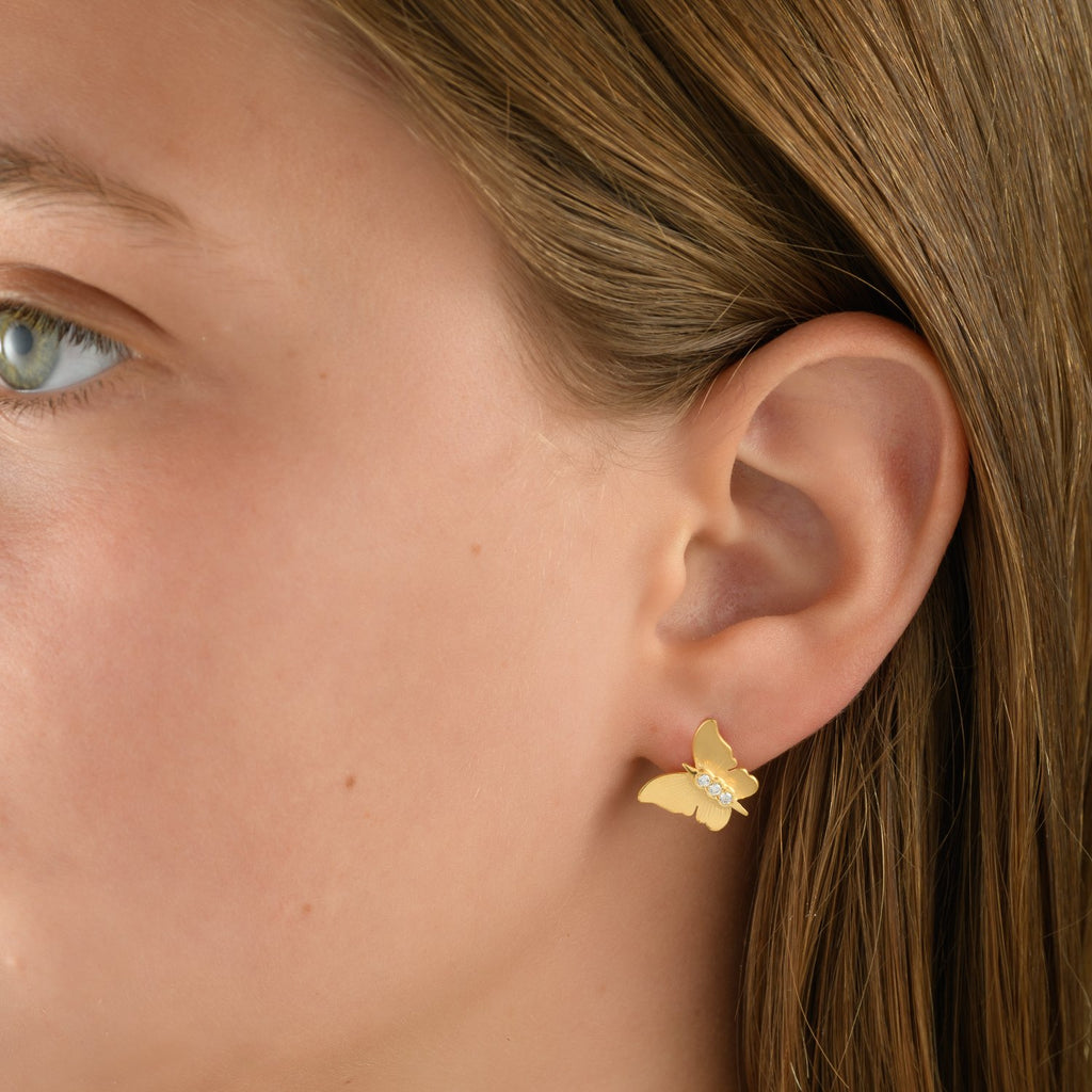 6652 - handcrafted special engraving diamond butterfly earring, in 14kt yellow gold. post and friction backs. 